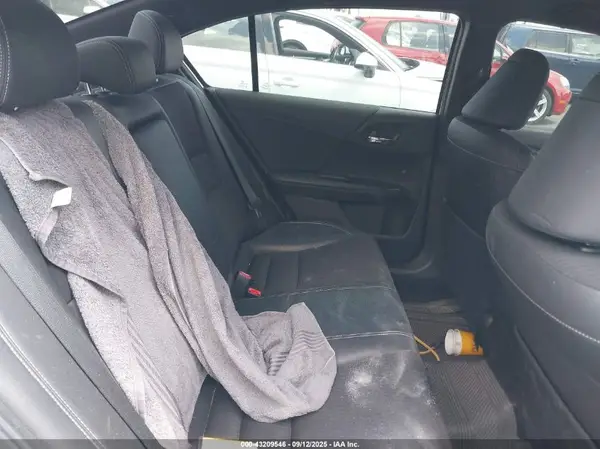 1HGCR2F5XHA138525 2017 HONDA ACCORD - Image 8