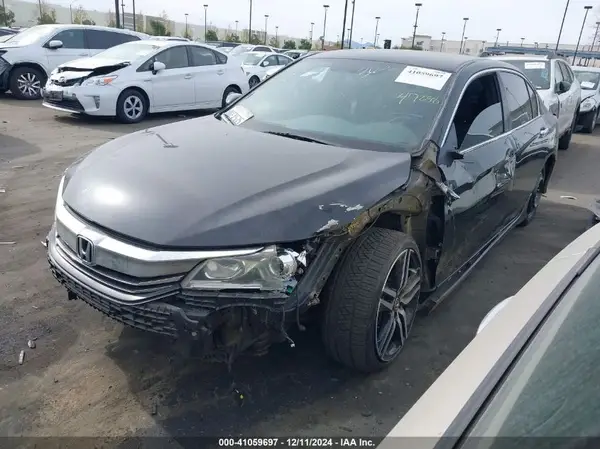1HGCR2F5XHA140856 2017 HONDA ACCORD - Image 2