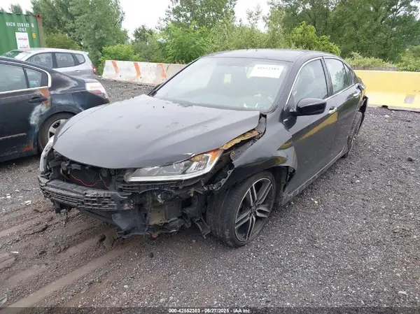 1HGCR2F5XHA140954 2017 HONDA ACCORD - Image 2