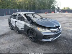 1HGCR2F5XHA141019 2017 HONDA ACCORD