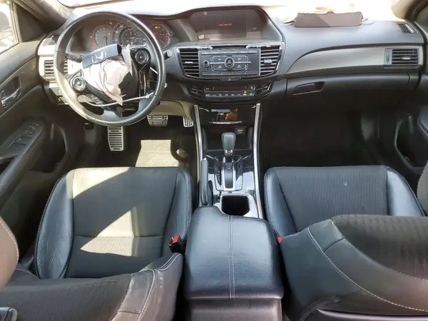 1HGCR2F5XHA143210 2017 HONDA ACCORD - Image 8
