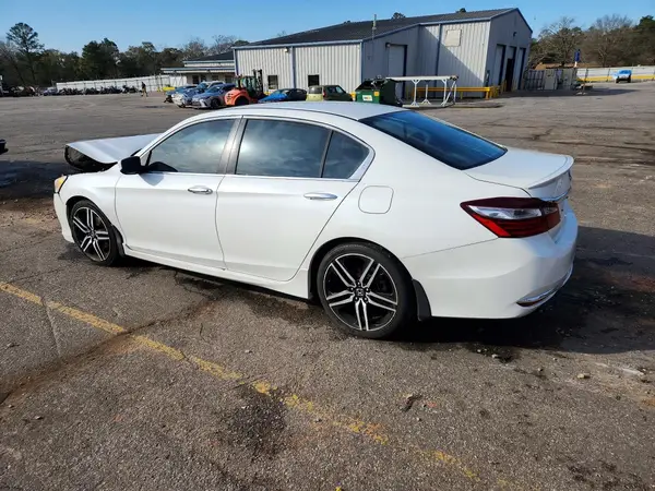 1HGCR2F5XHA144969 2017 HONDA ACCORD - Image 2
