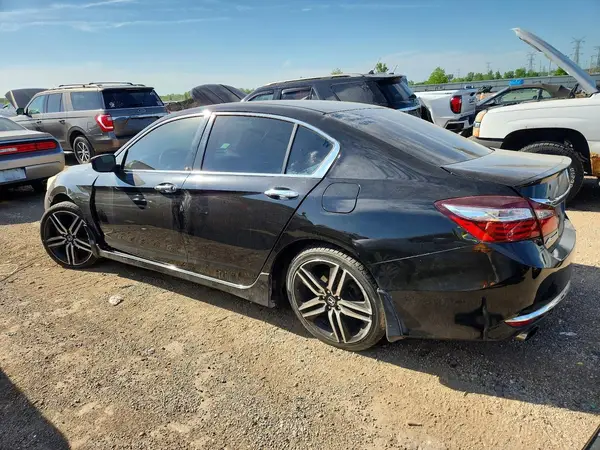 1HGCR2F5XHA159844 2017 HONDA ACCORD - Image 2
