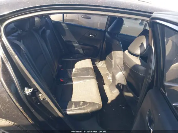 1HGCR2F5XHA168575 2017 HONDA ACCORD - Image 8