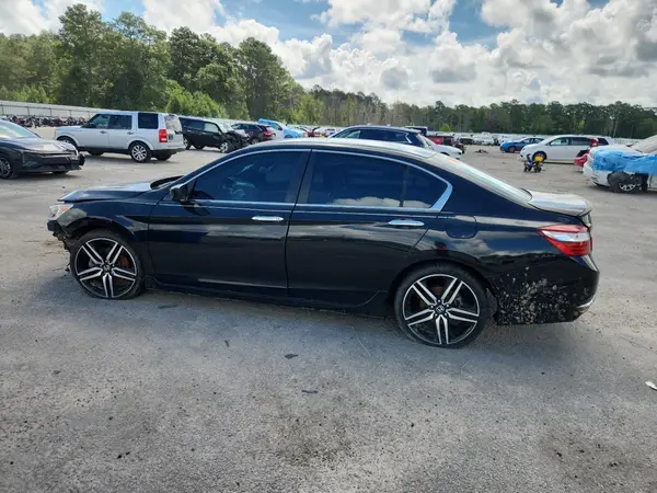 1HGCR2F5XHA170388 2017 HONDA ACCORD - Image 2