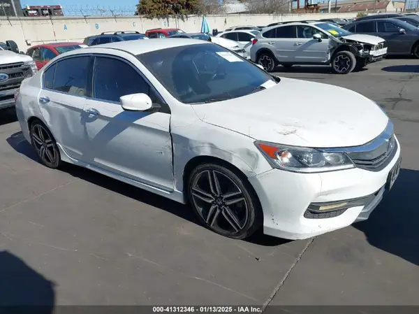 1HGCR2F5XHA172335 2017 HONDA ACCORD - Image 1