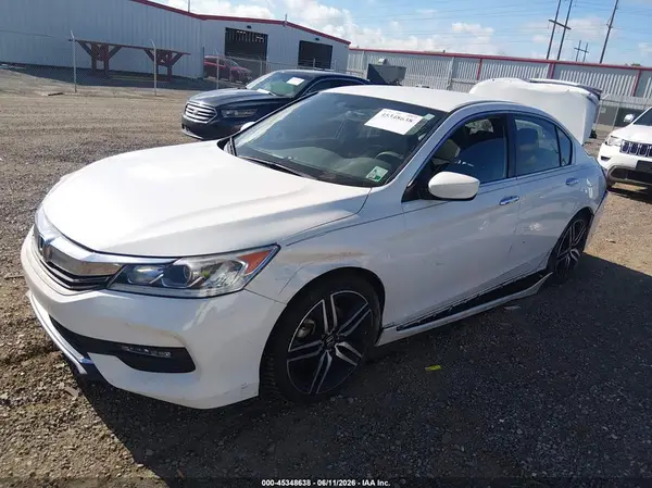 1HGCR2F5XHA172495 2017 HONDA ACCORD - Image 2