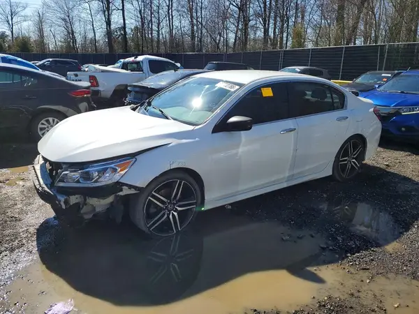 1HGCR2F5XHA180712 2017 HONDA ACCORD - Image 1