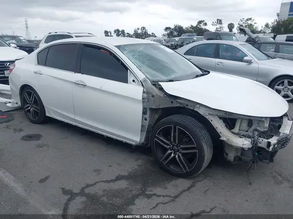 1HGCR2F5XHA181049 2017 HONDA ACCORD - Image 1