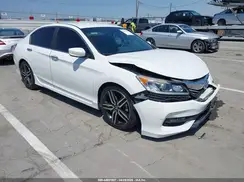 1HGCR2F5XHA188938 2017 HONDA ACCORD