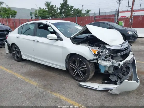 1HGCR2F5XHA192827 2017 HONDA ACCORD - Image 1