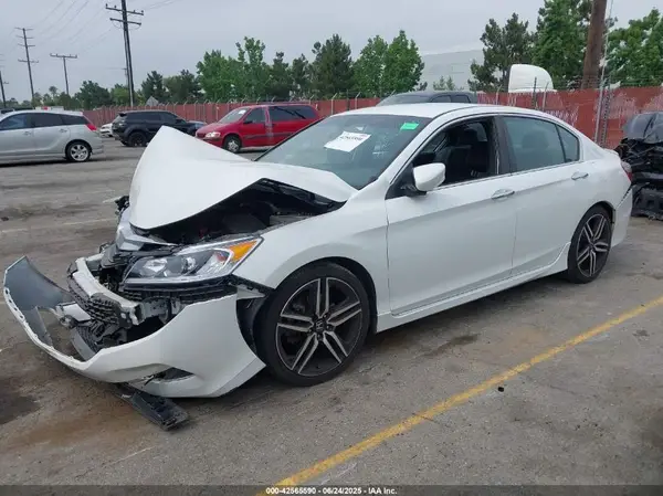 1HGCR2F5XHA192827 2017 HONDA ACCORD - Image 2