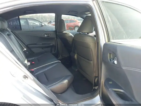 1HGCR2F5XHA195260 2017 HONDA ACCORD - Image 8