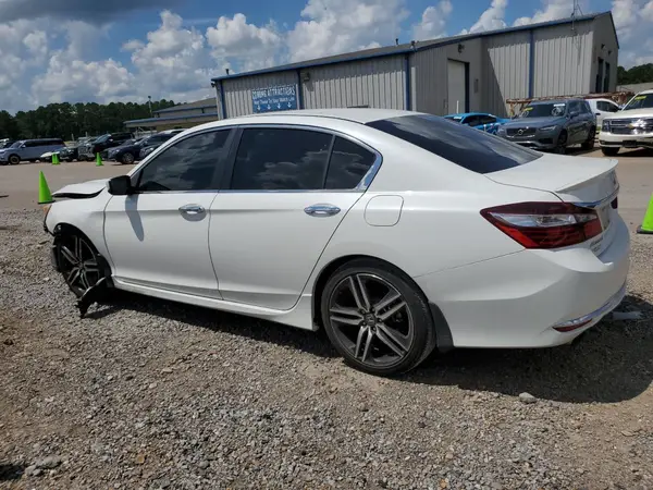 1HGCR2F5XHA207746 2017 HONDA ACCORD - Image 2