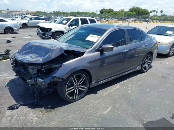 1HGCR2F5XHA214051 2017 HONDA ACCORD - Image 2