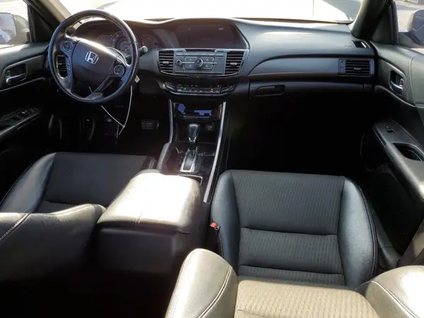 1HGCR2F5XHA215569 2017 HONDA ACCORD - Image 8