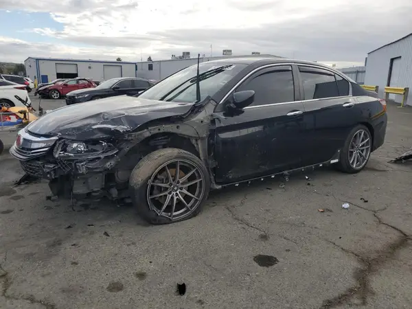 1HGCR2F5XHA227463 2017 HONDA ACCORD - Image 1