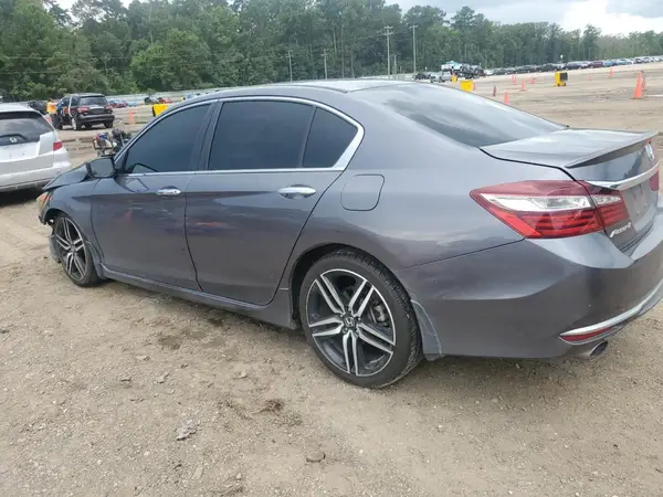 1HGCR2F5XHA233392 2017 HONDA ACCORD - Image 2