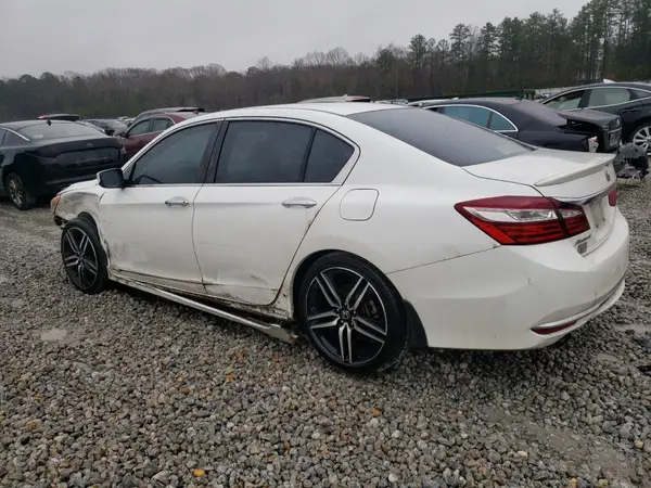 1HGCR2F5XHA234560 2017 HONDA ACCORD - Image 2