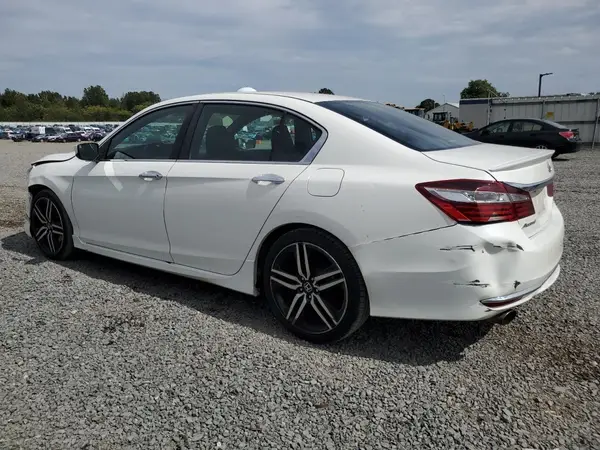 1HGCR2F5XHA236499 2017 HONDA ACCORD - Image 2