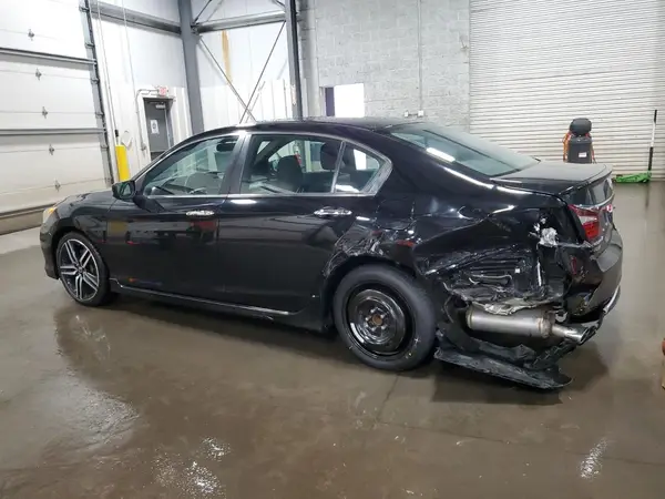 1HGCR2F5XHA239046 2017 HONDA ACCORD - Image 2