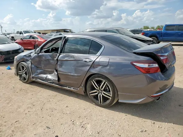 1HGCR2F5XHA239175 2017 HONDA ACCORD - Image 2