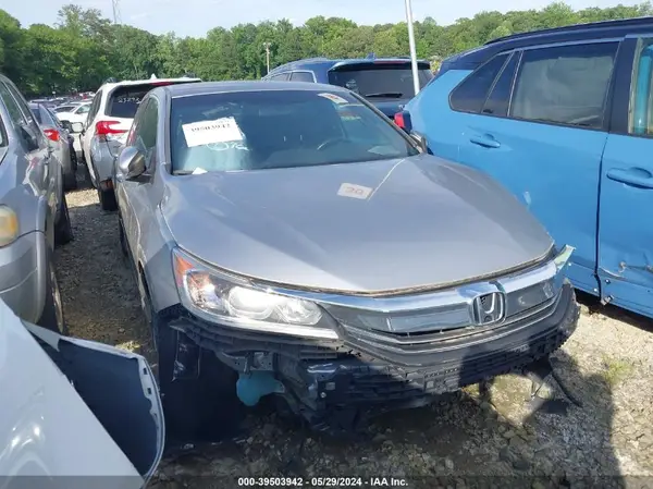 1HGCR2F5XHA244294 2017 HONDA ACCORD - Image 1