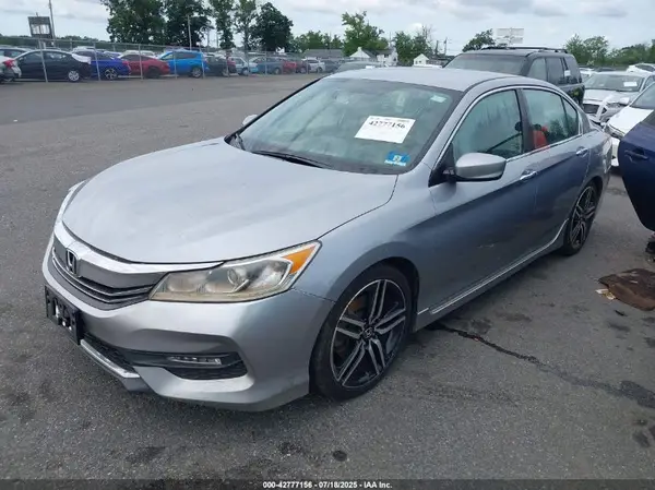 1HGCR2F5XHA249866 2017 HONDA ACCORD - Image 2