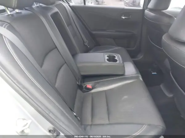 1HGCR2F5XHA261242 2017 HONDA ACCORD - Image 8