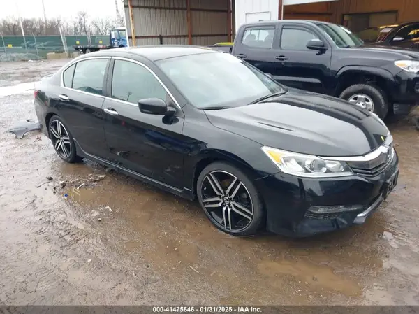 1HGCR2F5XHA268336 2017 HONDA ACCORD - Image 1