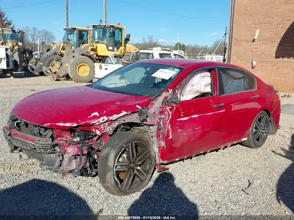 1HGCR2F5XHA268692 2017 HONDA ACCORD - Image 2