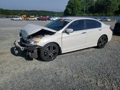 1HGCR2F5XHA274699 2017 HONDA ACCORD