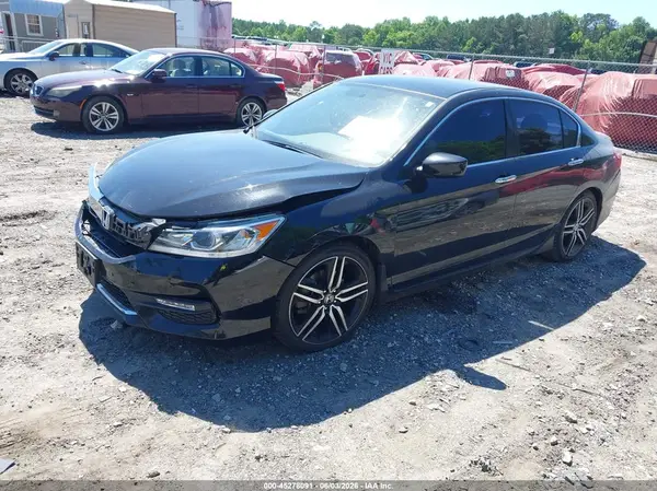 1HGCR2F5XHA283452 2017 HONDA ACCORD - Image 2