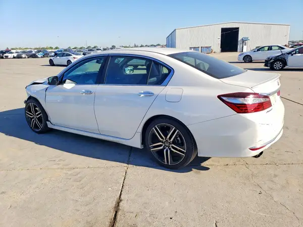 1HGCR2F5XHA290207 2017 HONDA ACCORD - Image 2