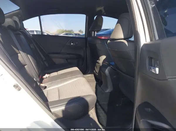 1HGCR2F5XHA291017 2017 HONDA ACCORD - Image 8