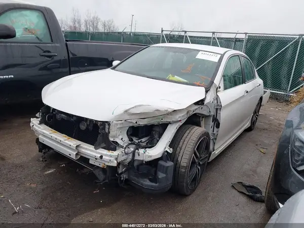 1HGCR2F5XHA293639 2017 HONDA ACCORD - Image 2