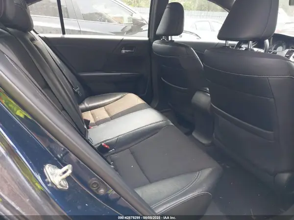 1HGCR2F5XHA297142 2017 HONDA ACCORD - Image 8