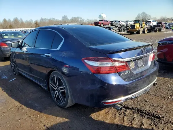 1HGCR2F5XHA297173 2017 HONDA ACCORD - Image 2
