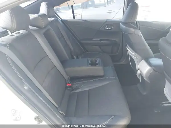 1HGCR2F5XHA305787 2017 HONDA ACCORD - Image 8