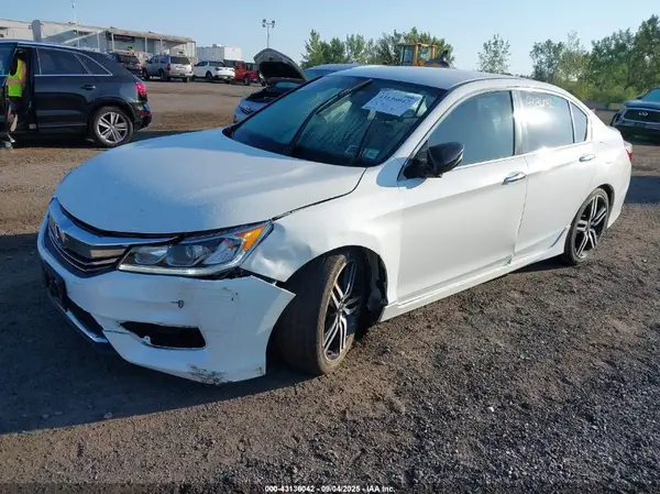 1HGCR2F5XHA306115 2017 HONDA ACCORD - Image 2