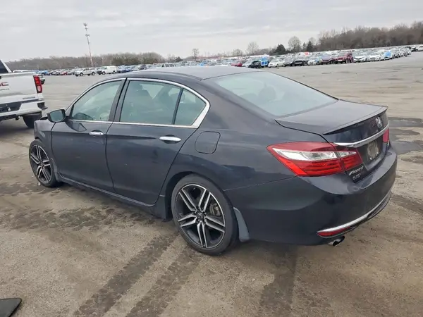 1HGCR2F5XHA306227 2017 HONDA ACCORD - Image 2