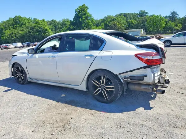 1HGCR2F60GA087365 2016 HONDA ACCORD - Image 2