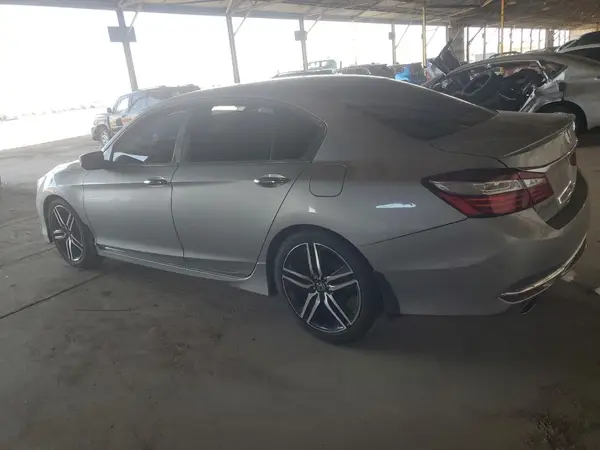 1HGCR2F60GA107985 2016 HONDA ACCORD - Image 2