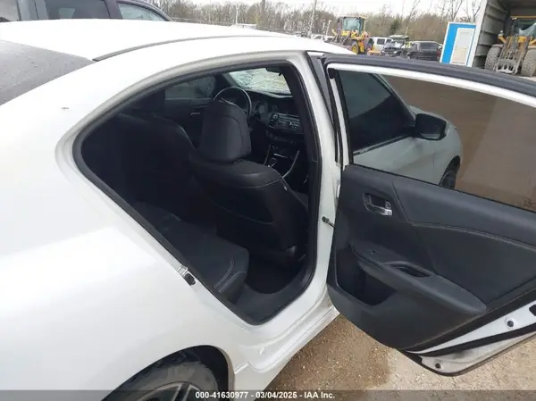 1HGCR2F60HA011517 2017 HONDA ACCORD - Image 8