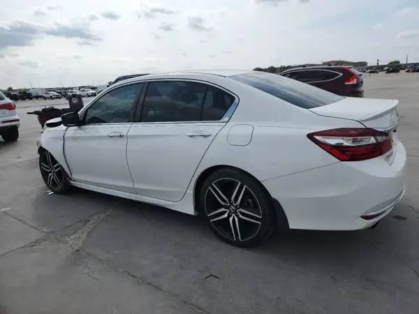 1HGCR2F60HA183367 2017 HONDA ACCORD - Image 2