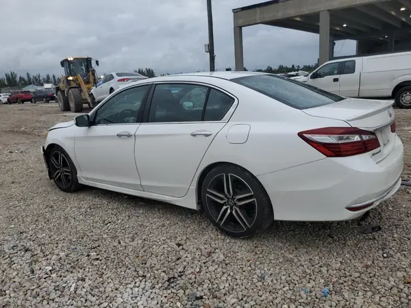 1HGCR2F60HA215122 2017 HONDA ACCORD - Image 2