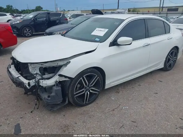 1HGCR2F61GA103475 2016 HONDA ACCORD - Image 2