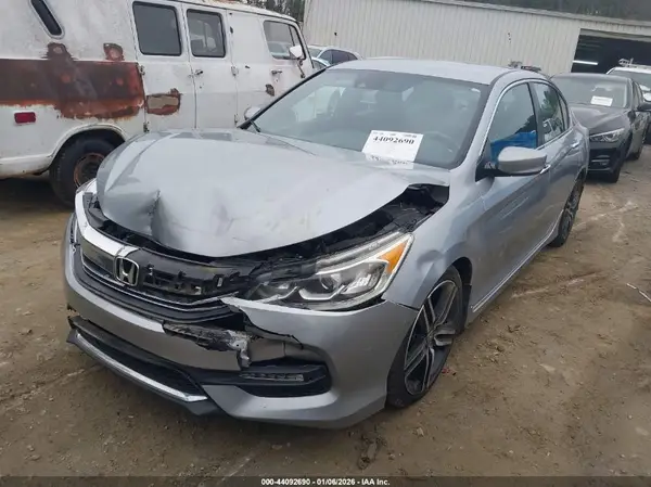 1HGCR2F61GA185515 2016 HONDA ACCORD - Image 2