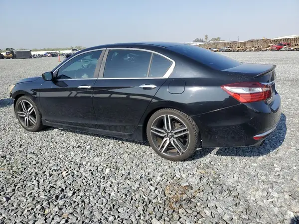 1HGCR2F61GA226984 2016 HONDA ACCORD - Image 2