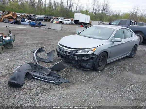 1HGCR2F61GA803044 2016 HONDA ACCORD - Image 2